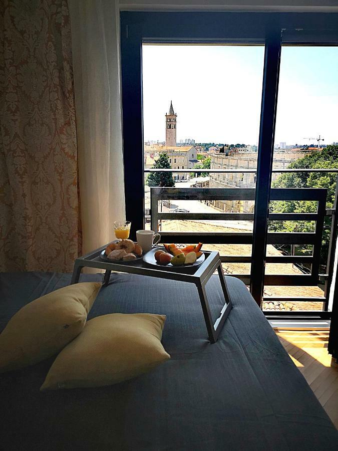 Vista Center Apartment Пула Екстериор снимка